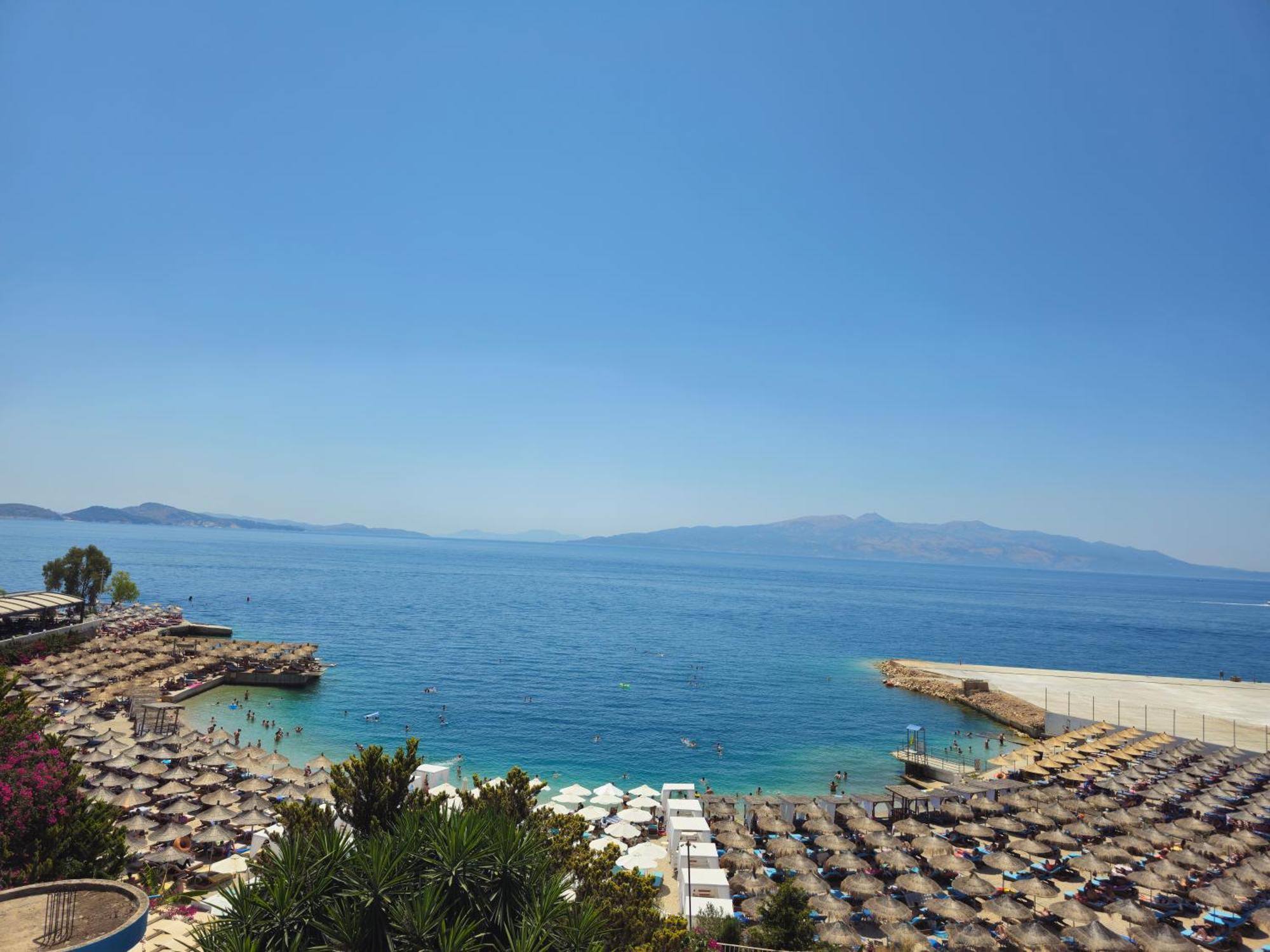 Ardit Seaside Rooms Sarande Exterior photo